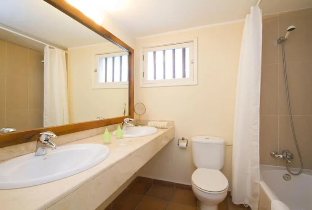 Miguel, 3 Bed With Private Pool Apartment Puerto del Carmen  Spain
